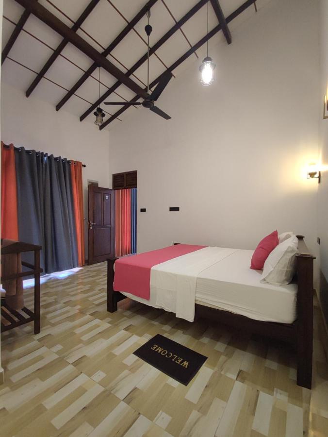 Sara Place Tangalle Esterno foto